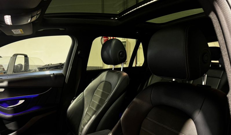 
								MERCEDES GLC 300 D 4MATIC full									