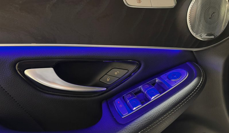 
								MERCEDES GLC 300 D 4MATIC full									