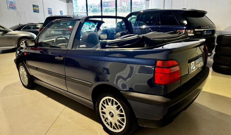
								VOLKSWAGEN GOLF CABRIOLET 1.8 AVANTGARDE full									