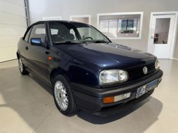 
										VOLKSWAGEN GOLF CABRIOLET 1.8 AVANTGARDE full									