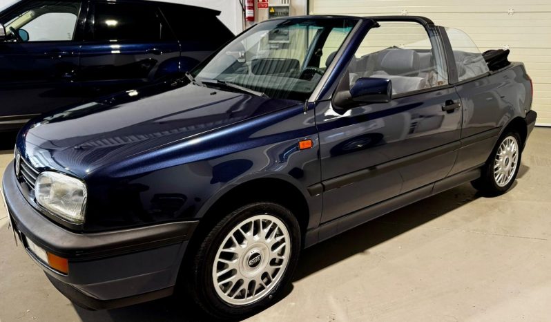 VOLKSWAGWN GOLF CABRIOLET 1.8 AVANTGARDE