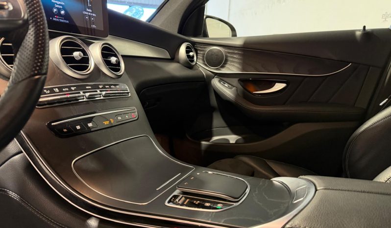 
								MERCEDES GLC 200 D 4MATIC full									