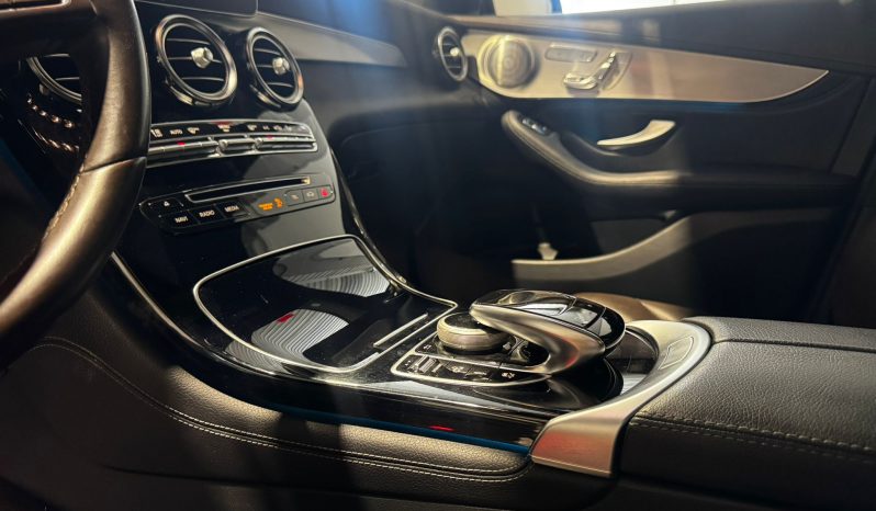 
								MERCEDES AMG GLC 43 4MATIC full									