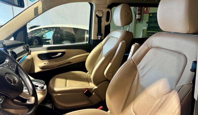 
								MERCEDES CLASE V 220 D EXCLUSIVE LARGO full									