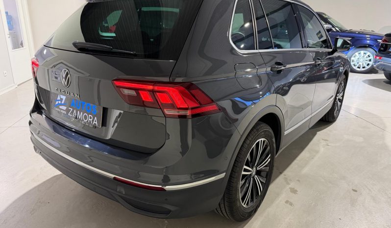 
								VOLKSWAGEN TIGUAN LIFE TDI full									