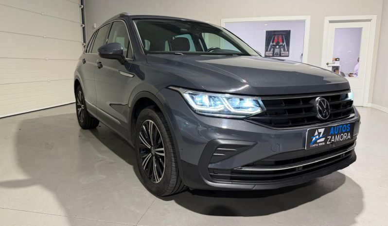 
								VOLKSWAGEN TIGUAN LIFE TDI full									