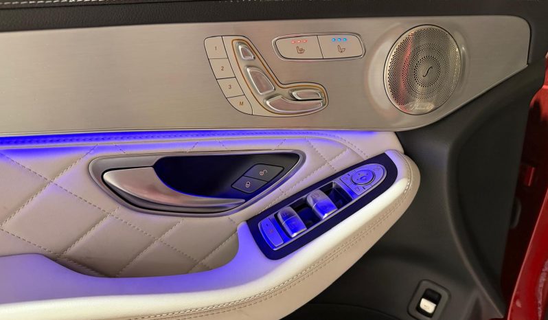 
								MERCEDES GLC 300 D 4MATIC full									