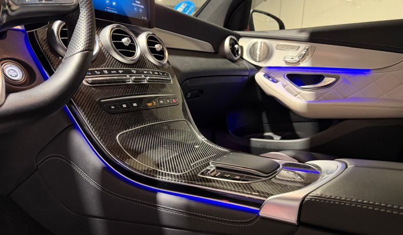 
								MERCEDES GLC 300 D 4MATIC full									