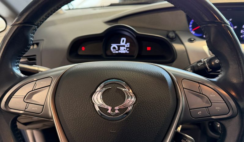 
								SSANGYONG RODIUS XDI 2.0 LIMITED full									