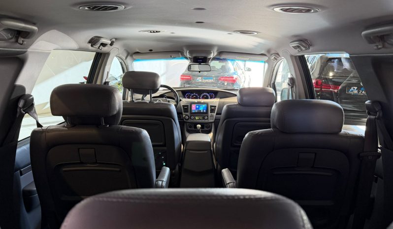 
								SSANGYONG RODIUS XDI 2.0 LIMITED full									