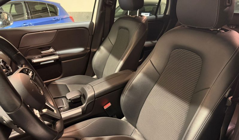 
								MERCEDES GLA 250 E full									