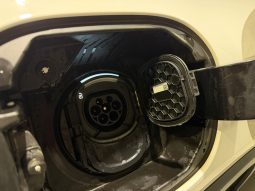 
										MERCEDES GLA 250 E full									