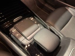 
										MERCEDES GLA 250 E full									