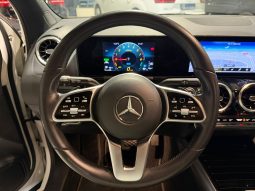 
										MERCEDES GLA 250 E full									