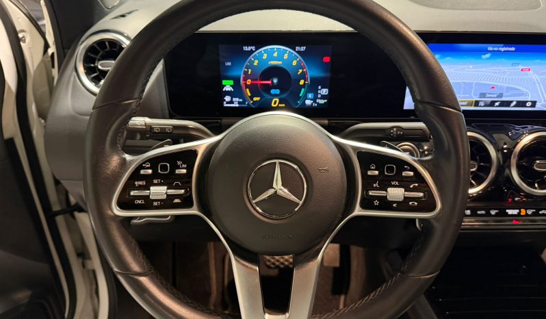 
								MERCEDES GLA 250 E full									