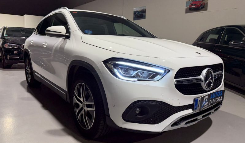 
								MERCEDES GLA 250 E full									