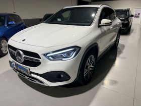 MERCEDES GLA 250 E
