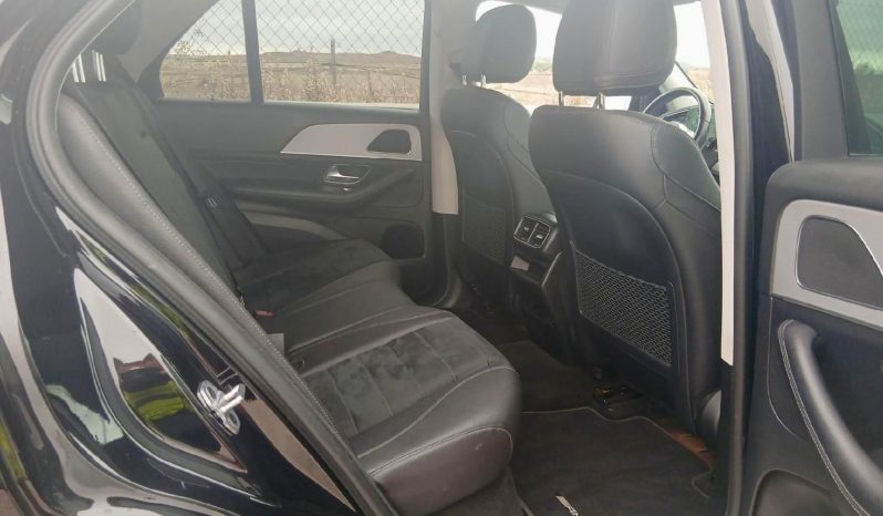 
								MERCEDES-BENZ GLE 300 d 4MATIC full									